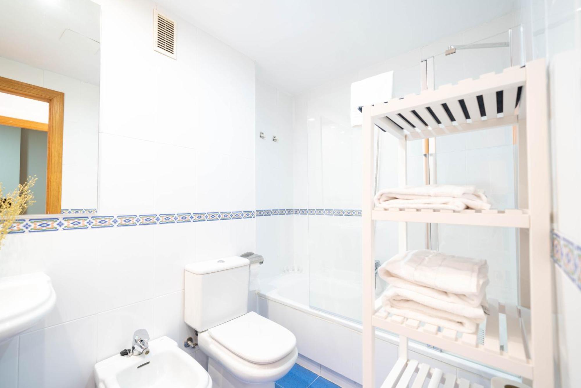 Apartamentos Go Covaresa Parking Gratuito Bajo Disponibilidad Вальядолід Екстер'єр фото